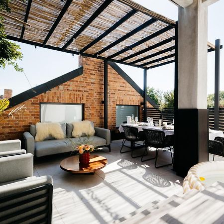 The Edgewater Suites - Park View Namur Exterior foto