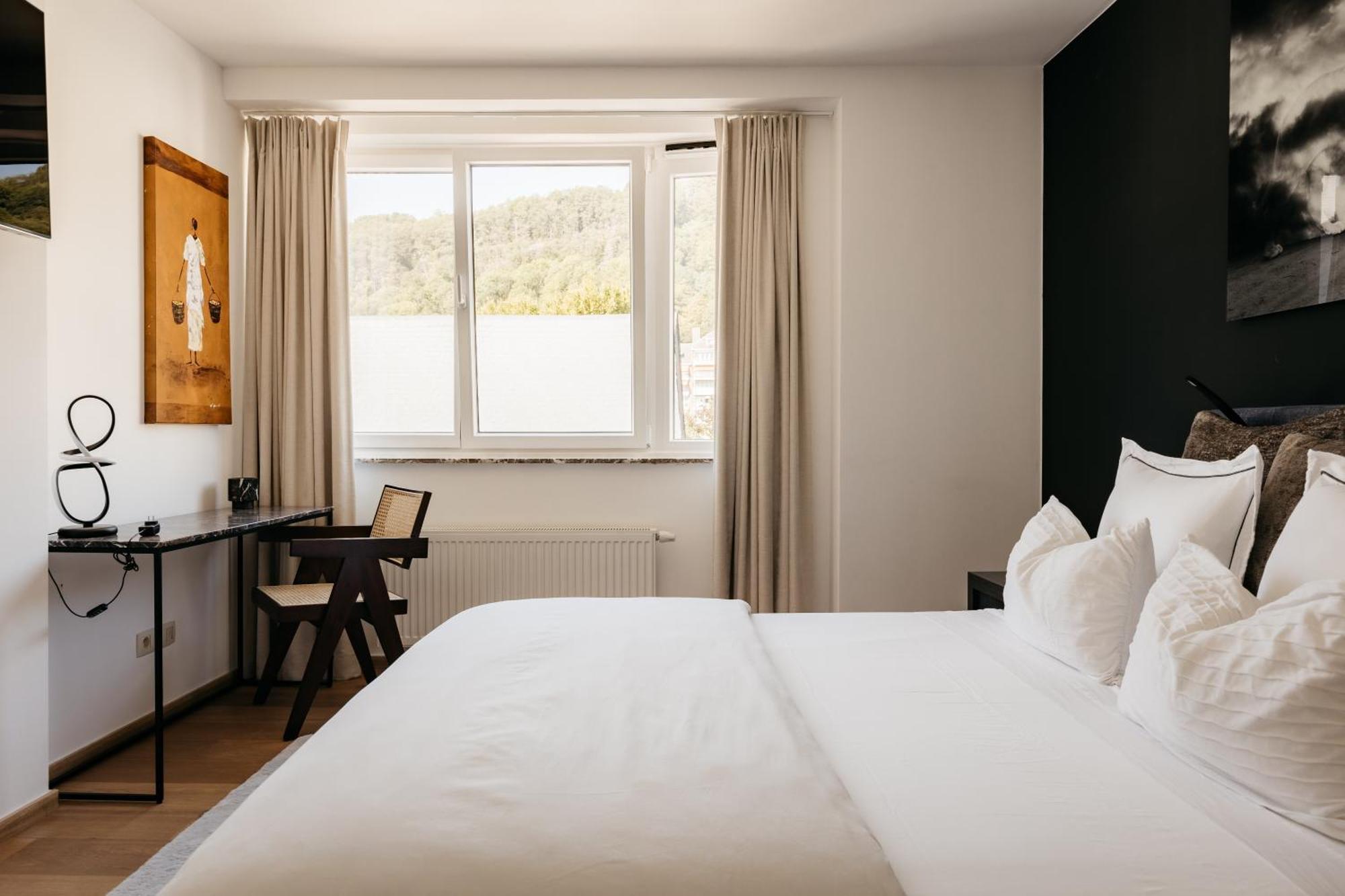 The Edgewater Suites - Park View Namur Exterior foto